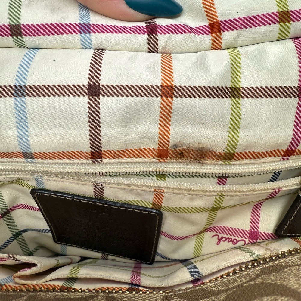 Coach Signature Bag Bundle (3 Pieces) | Rehab / Project Lot | Navy, Tan & Pink - Picture 16 of 16